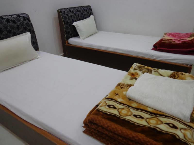 Jyoti Guest House พุทธคยา ภายนอก รูปภาพ