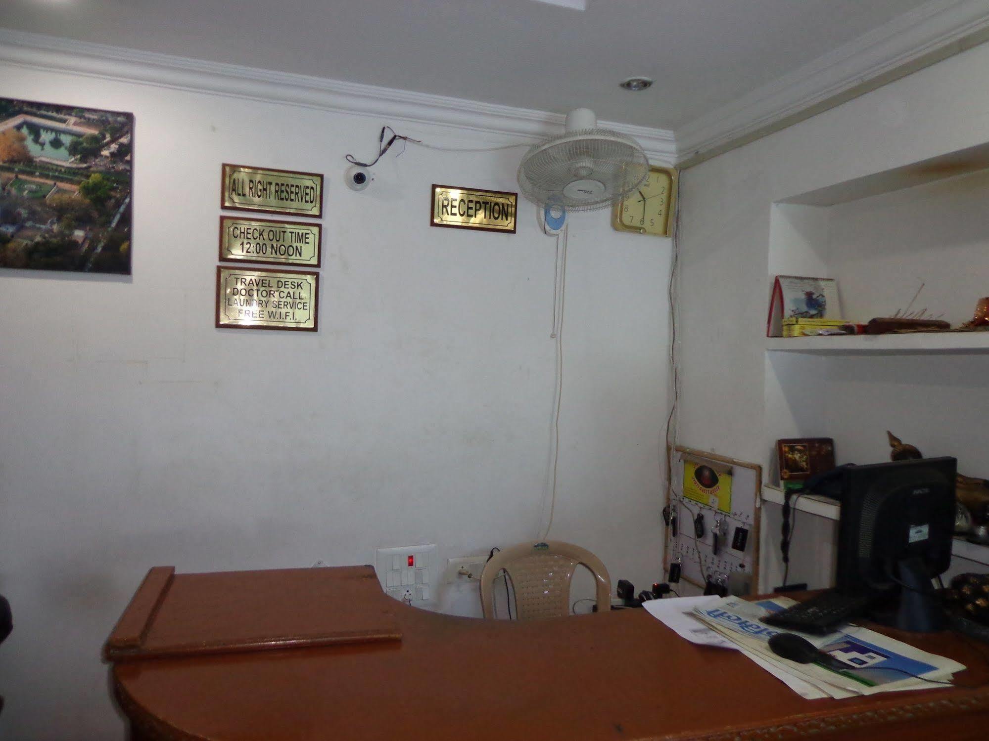 Jyoti Guest House พุทธคยา ภายนอก รูปภาพ